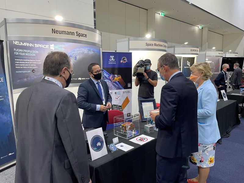 Premiere Stephen Marshall reviews the Neumann Space stand at the 13th Australian Space Forum_1